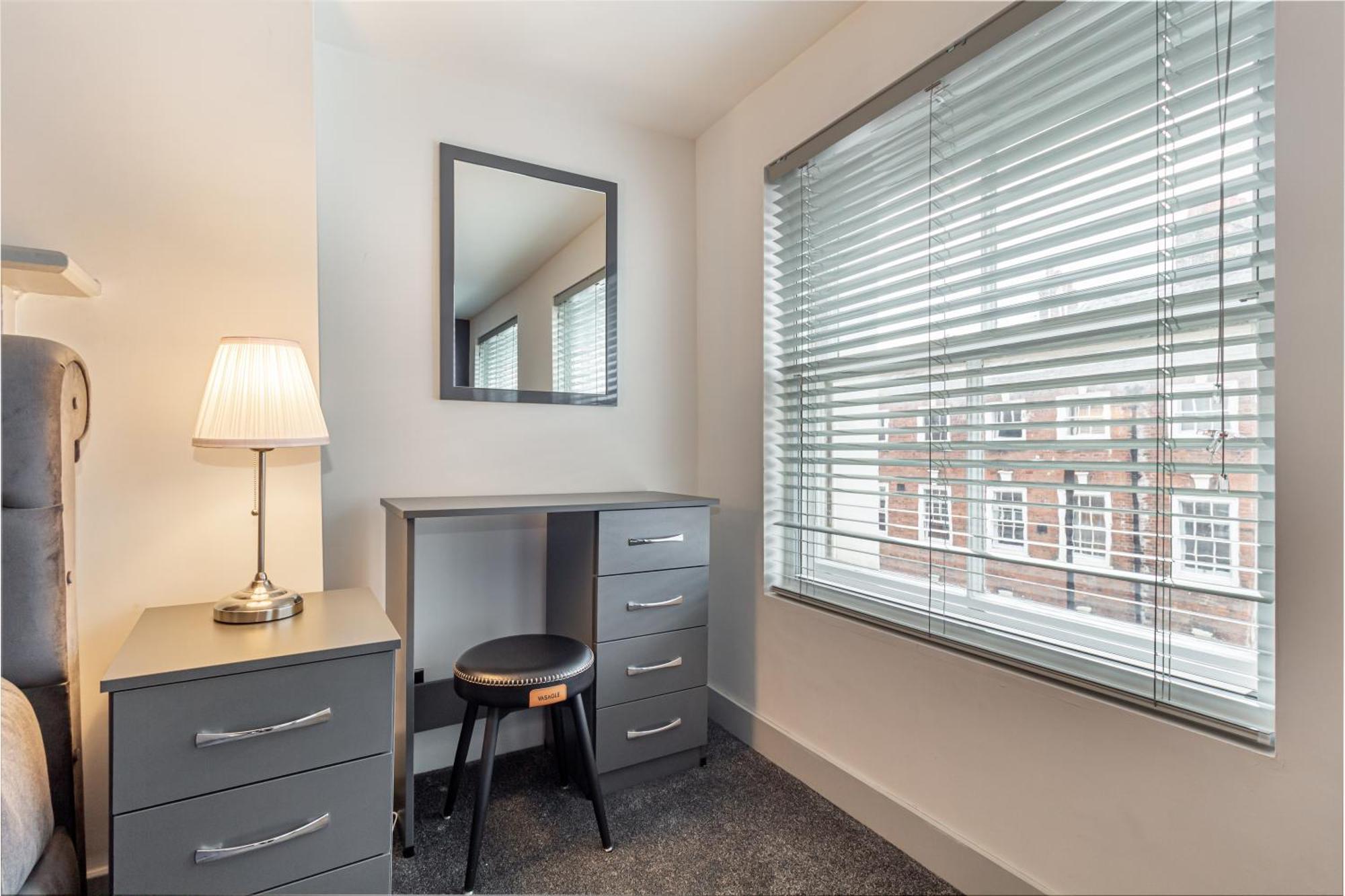 Whiskawaystays - Foregate Street - Apartment 5 วุร์สเตอร์ ภายนอก รูปภาพ