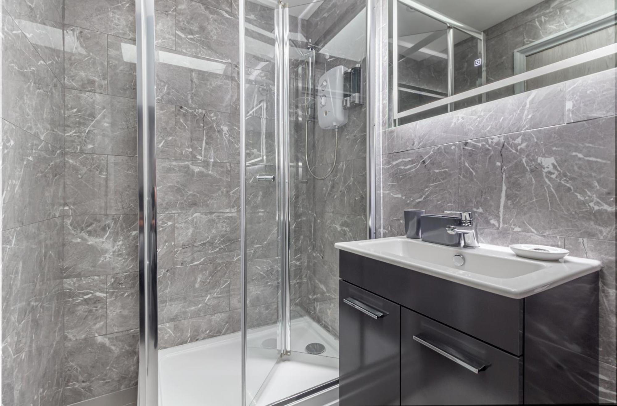 Whiskawaystays - Foregate Street - Apartment 5 วุร์สเตอร์ ภายนอก รูปภาพ